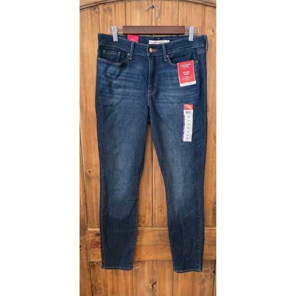 Levi's Denim - NWT Levi's Jeans Womens 6 Blue‎ Mid-Rise Slim Through Hip & Thigh Skinny Soft